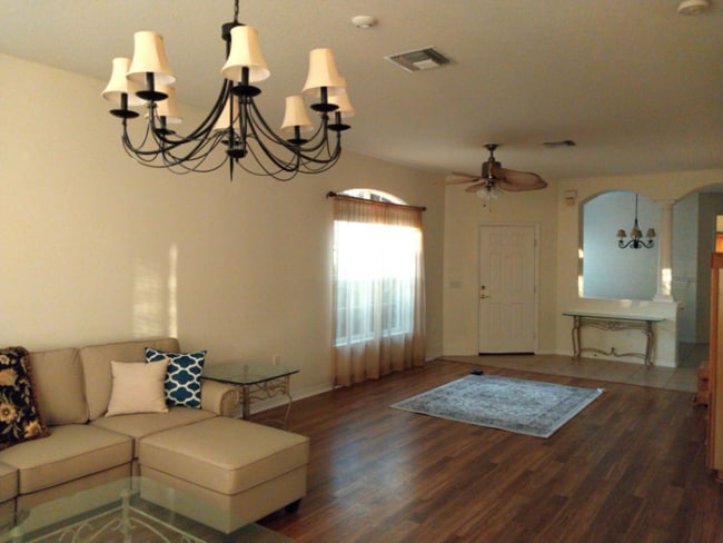 Foto del edificio - 5641 Hidden Oak Ct