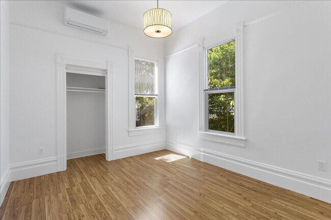 Foto del edificio - 1443 Stanton St