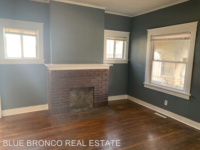 Building Photo - 4 br, 1 bath House - 3800 Chestnut Ave