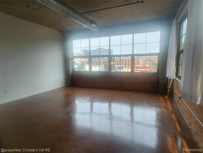 Foto del edificio - 55 W Canfield St