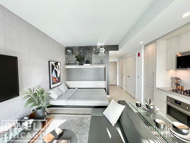 Foto del edificio - 355 N Halsted St