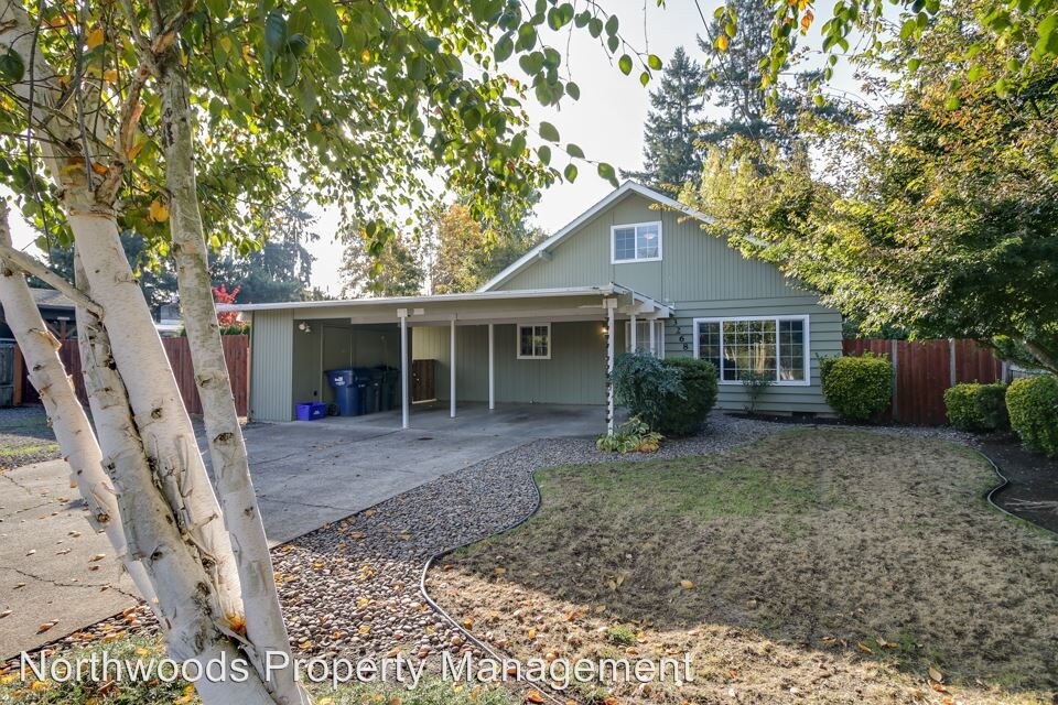 Primary Photo - 3268 Game Farm Rd