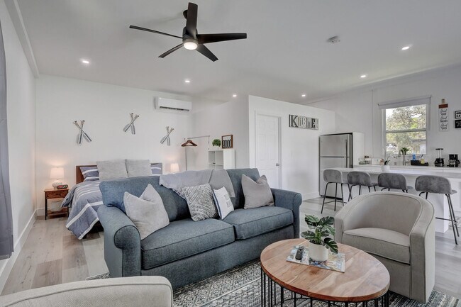 Building Photo - 27250 Shriver Ave