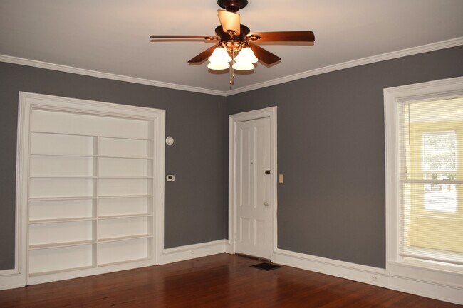Living Room - 517 W Gray St