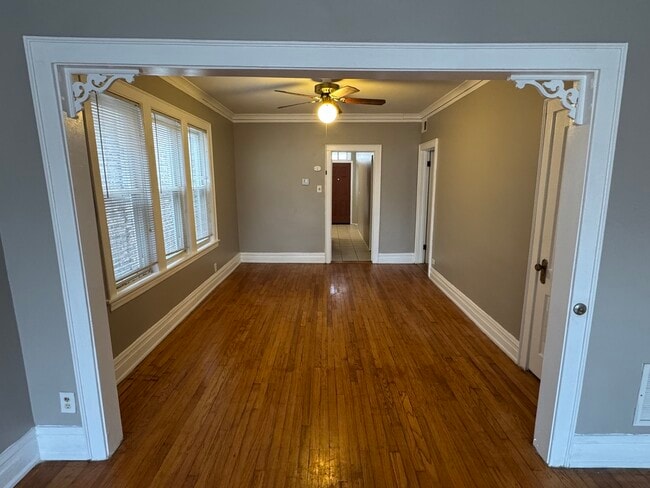 Foto del edificio - 6840 S Champlain Ave