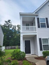 Building Photo - 240 Spencer Cir