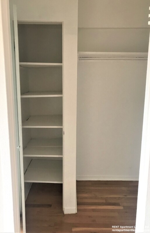 Foto del edificio - 1360 W Touhy Ave