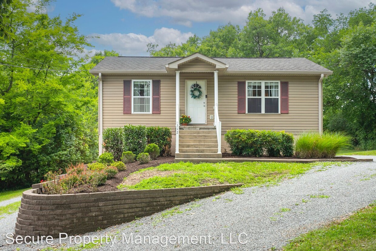 Primary Photo - 3 br, 2 bath House - 112 River Rd