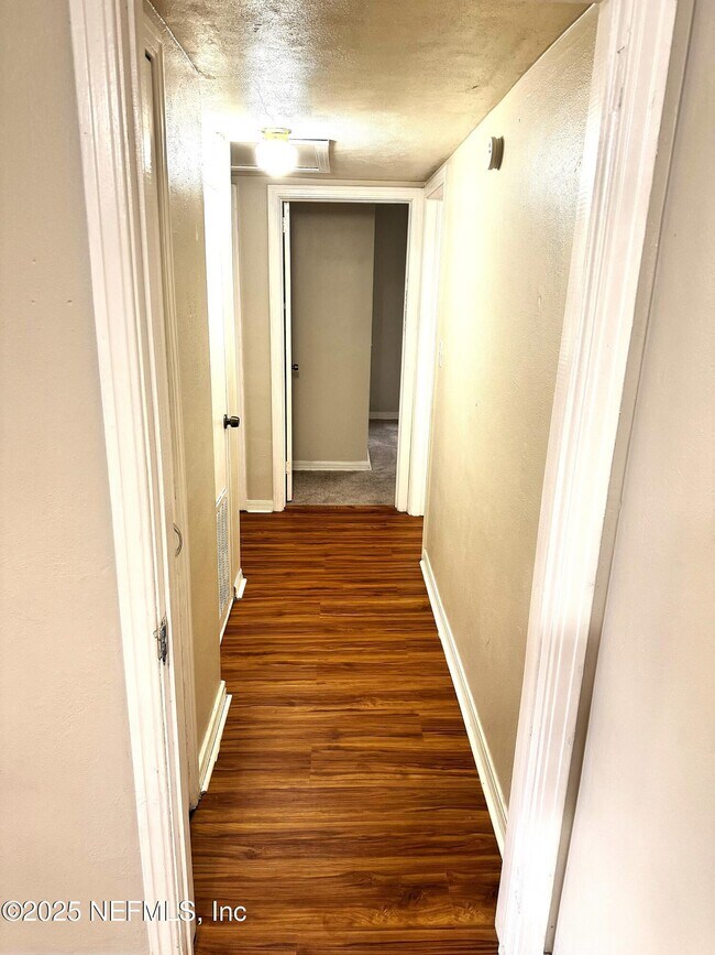 Foto del edificio - 763 Gardenia Ln