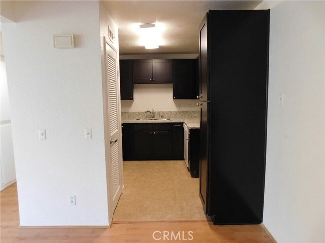 Building Photo - 22852 Hilton Head Dr