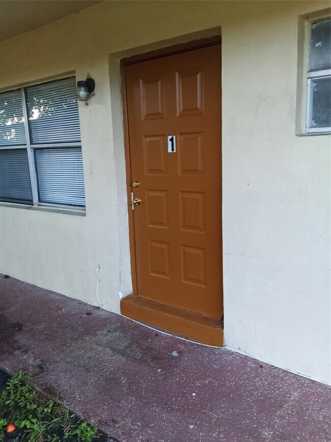Foto del edificio - 1845 NW 55th Ave