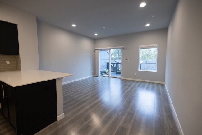 Building Photo - 3311 156th St SW