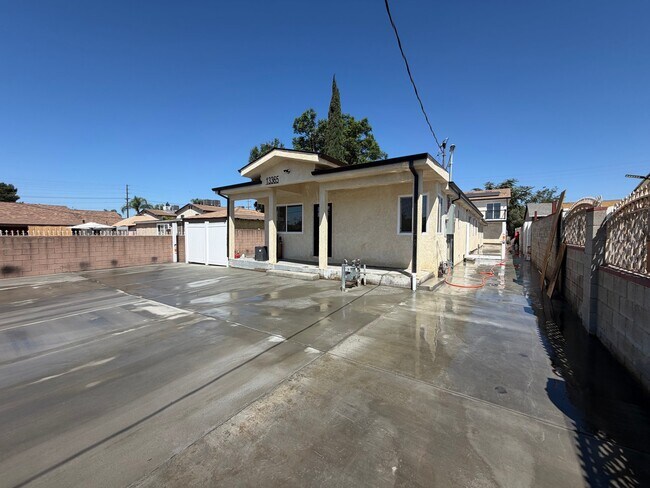 Building Photo - 13365 Garber St
