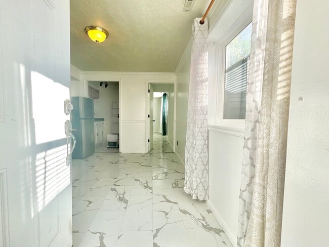 Foto del edificio - 4111 W 9580 S