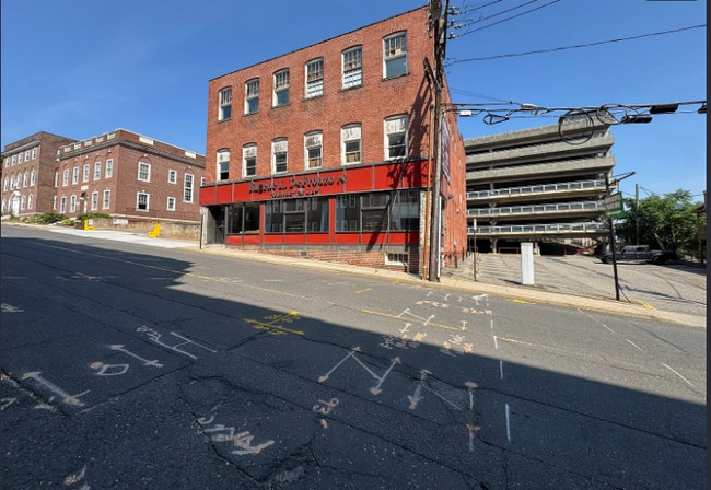 Foto del edificio - 61 Field St