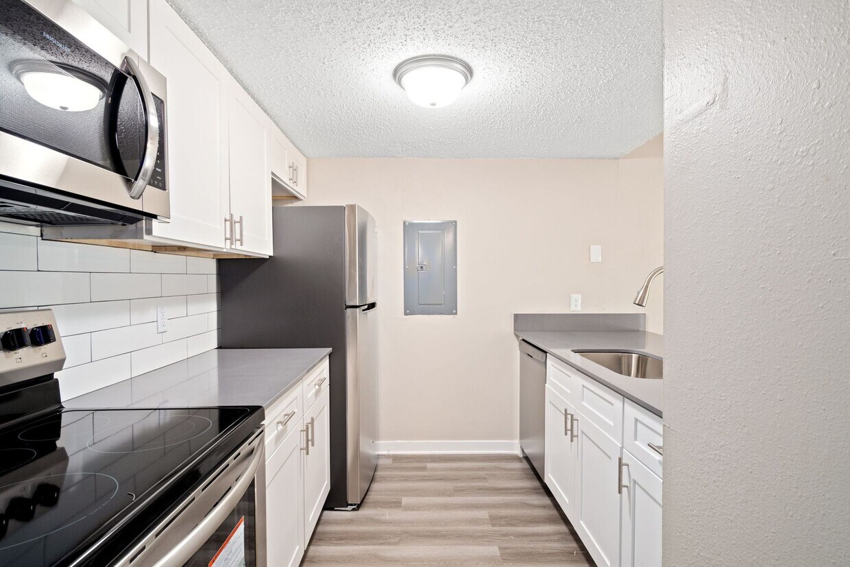 Tides at South Lamar 3622 Menchaca Rd Austin, TX