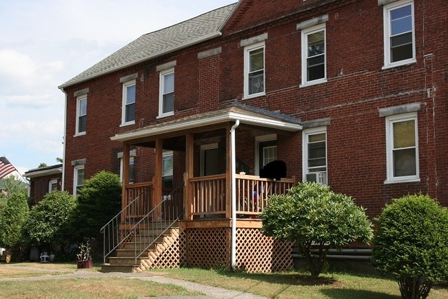 Building Photo - Warren Apartments