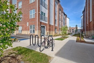 Interior Photo - River House Apartments