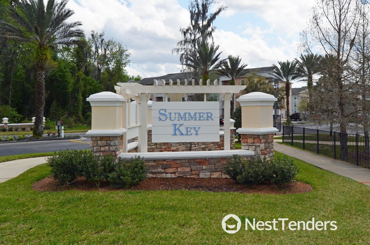 Foto principal - Three Bedroom Southside Jacksonville Condo!