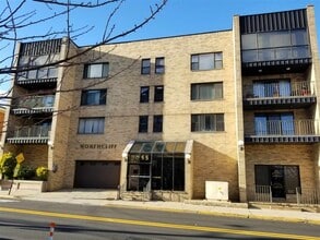 Building Photo - 9055 Palisade Ave