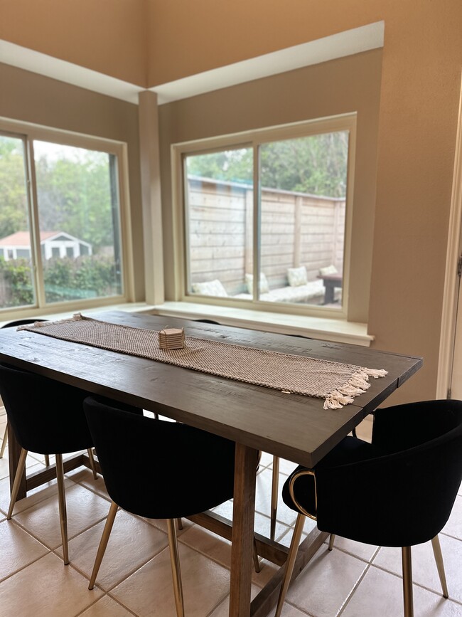 Dining Room - 16551 Canyon Cross