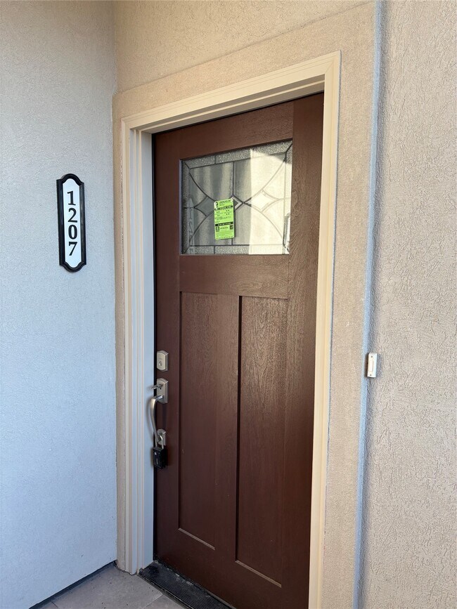 Building Photo - 504 Nursery Rd