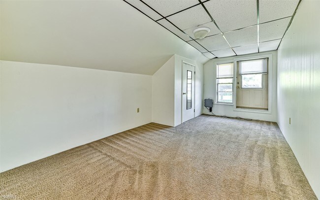 Building Photo - 2 br, 1 bath Apartment - 5977 Alder St Apt 4
