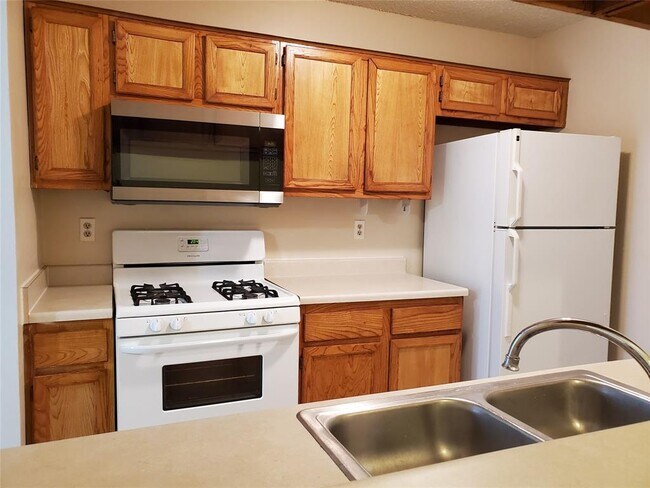 Foto del edificio - 507 Greenlawn Blvd