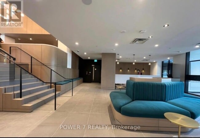 Building Photo - 8 Beverley Glen Blvd