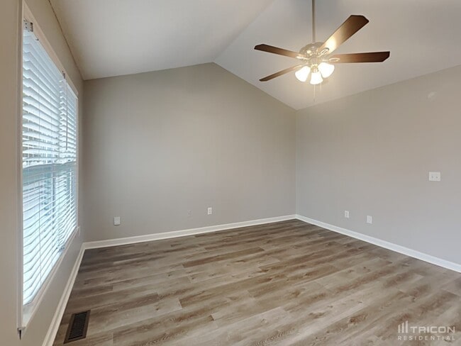 Building Photo - 837 Lusterleaf Pl