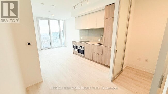 Building Photo - 36 Olive Ave