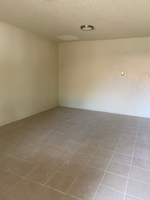 Foto del edificio - 1040 Sage Ave