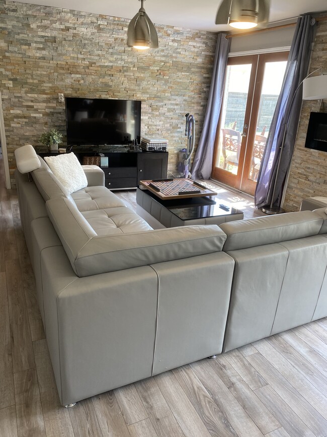 Photo - 508 Main St House