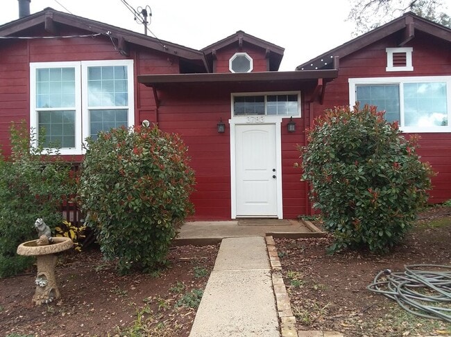Building Photo - 3783 Hildale Ave