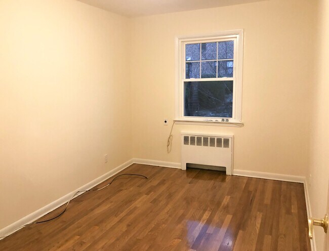 Building Photo - 630 Kimball Ave