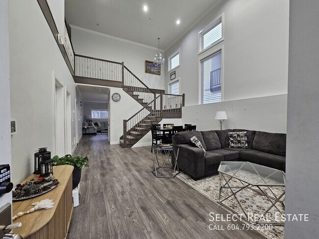 Photo du bâtiment - 8512 Forest Gate Dr