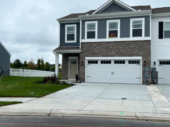 Building Photo - 39123 Sail Away Ln