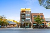 Primary Photo - 3122 N Broadway St