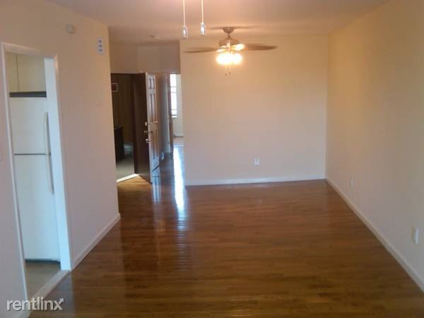 Foto principal - 6831 Fresh Pond Rd