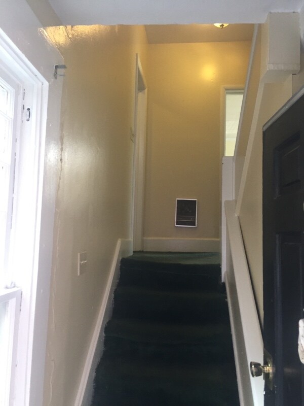 Building Photo - 1324 5th Ave