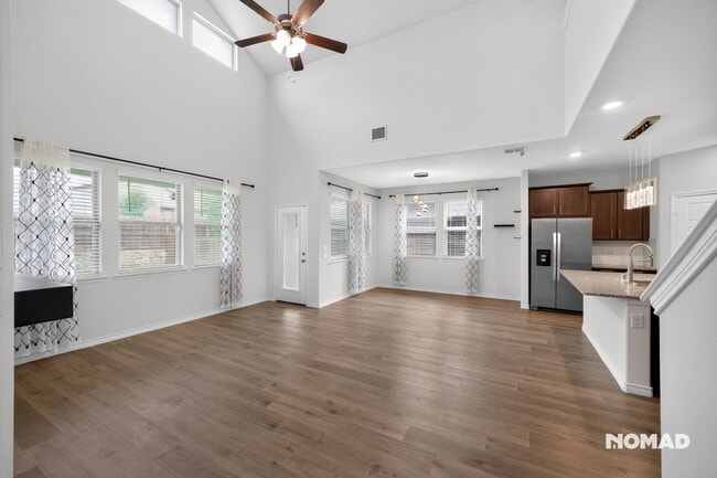 Building Photo - 7225 Raynor Pl