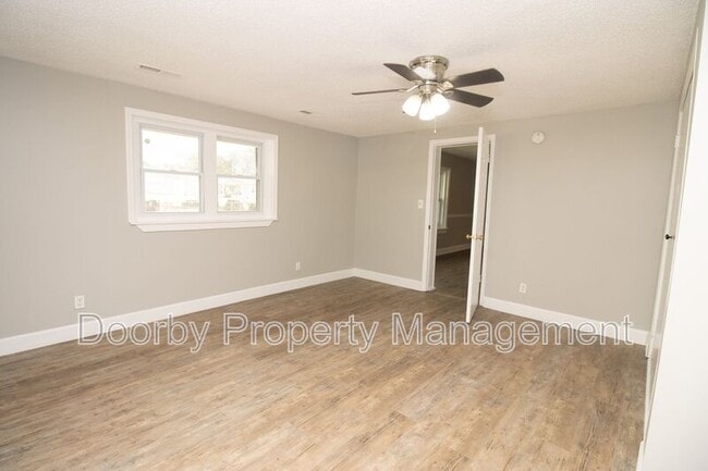 Foto del edificio - 278 Hollywood Dr