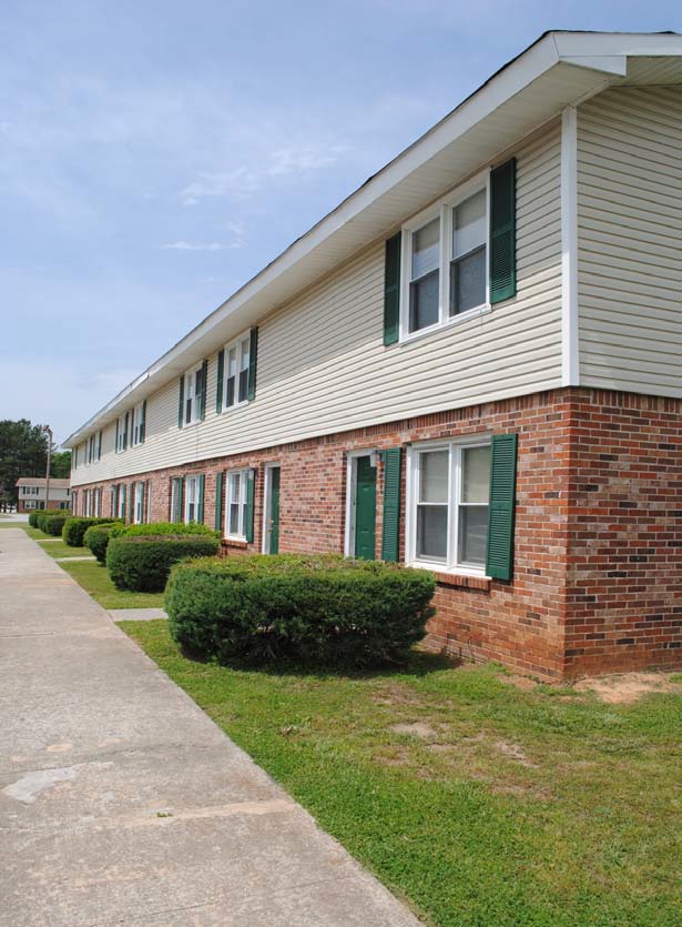 Building Photo - Landau Apartments