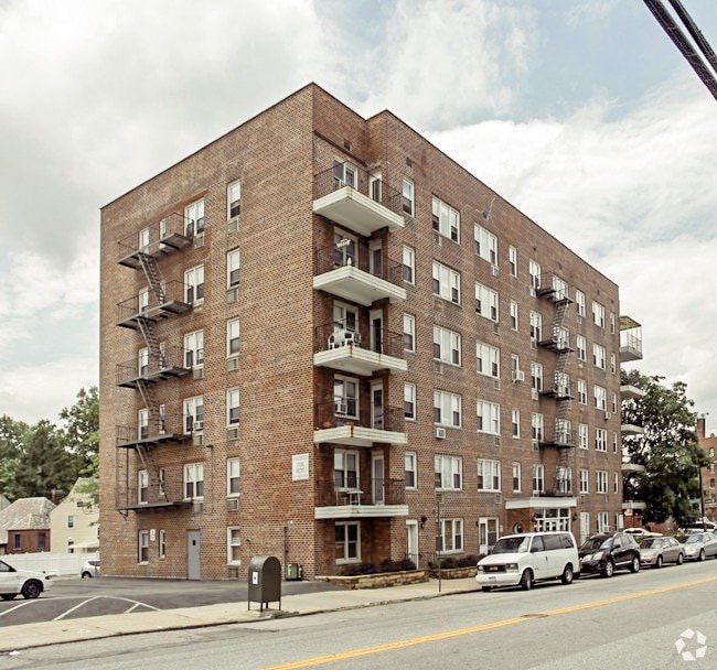 675 McLean Ave, Yonkers, NY 10704 Apartments Yonkers, NY