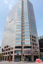 Building Photo - 801S S Grand Ave