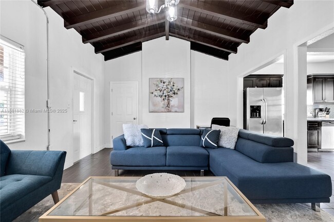Foto del edificio - 2315 SW 17th St