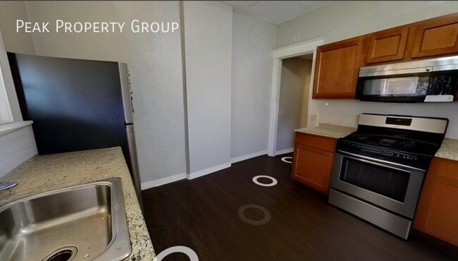 Foto del edificio - 2359 Stratford Ave