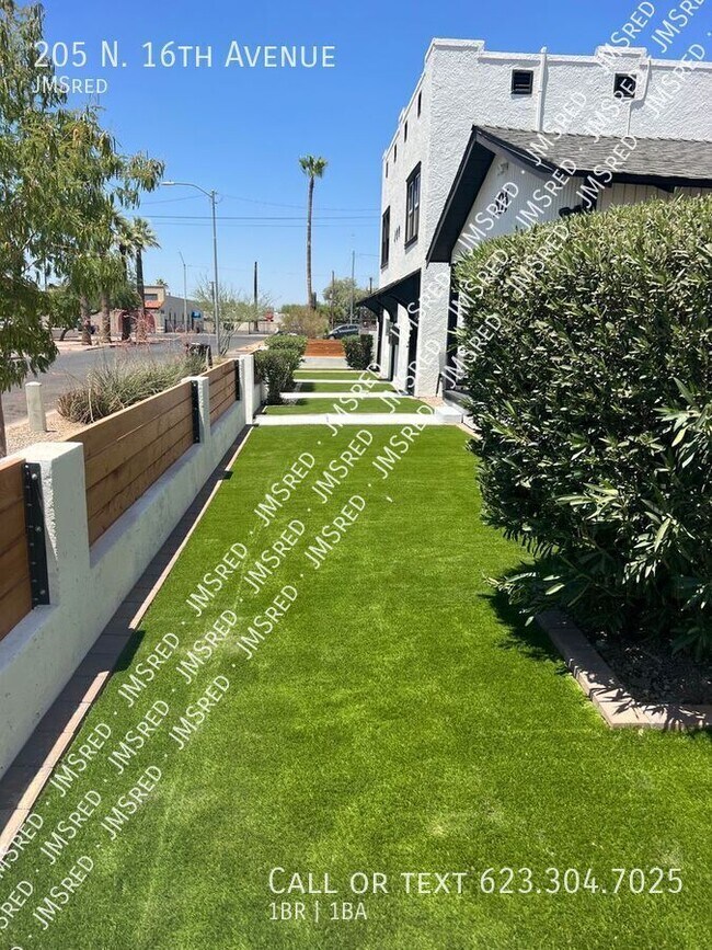 Photo - 205 N 16th Ave House