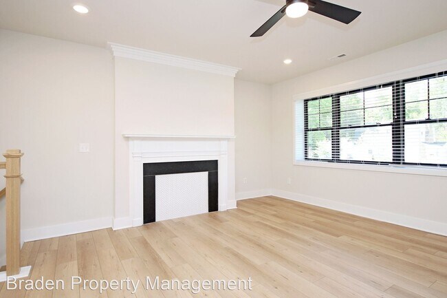 Foto del edificio - 3 br, 3 bath House - 1918 Lewis Mountain Rd