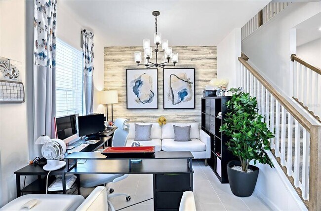 Foto del edificio - 1120 Lakeshore Breeze Pl